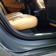 ボルボV90 T6 AWD インスクリプション