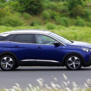 プジョー 3008 GTライン