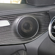 『FOCAL・PS 80 F for MB』デモカー。キットスピーカーがうっすらと見えるだろうか。