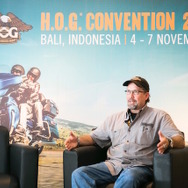 ハーレーダビッドソン・シニアバイスプレジデント ビル・ダビッドソン氏。インドネシア・バリにて。