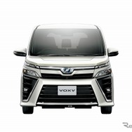 トヨタ ヴォクシー ZS（ハイブリッド車）