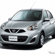 日産 マーチ（ブリリアントシルバー）