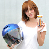透明樹脂OKなので、ヘルメットシールドにコーティングすることも可能。ライダーにもうれしい