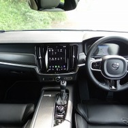 ボルボ V90 Rデザイン
