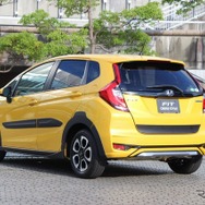 ホンダ フィット 改良新型（クロススタイル）