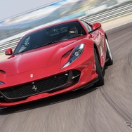フェラーリ 812スーパーファスト