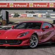 フェラーリ 812スーパーファスト