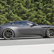 アストンマーティン DB11 S スクープ写真