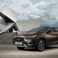 インフィニティ QX30