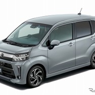 ダイハツ ムーヴカスタムブライトシルバーメタリック