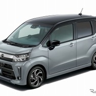 ダイハツ ムーヴカスタムブラックマイカメタリック×ブライトシルバーメタリック