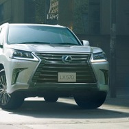 レクサス LX570（ソニッククォーツ）