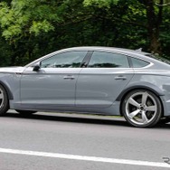 アウディ RS5 スポーツバック スクープ写真