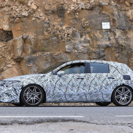 メルセデス AMG A45 次期型スクープ写真