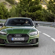 アウディ RS5クーペ
