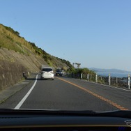 国道3号線、鹿児島北部の海沿いを行く。