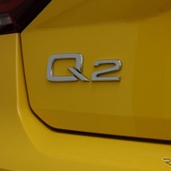 アウディ Q2 1.0TFSIスポーツ