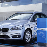 BMW 225xe iパフォーマンス