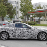 BMW 8シリーズ　スクープ写真