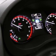 車線を認識できない状態になってもシステムが先行車を捉えて追従するようになる