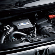 【ホンダ N-BOX 新型】軽量ボディ＆新設計パワートレインで性能向上…138万5640円より