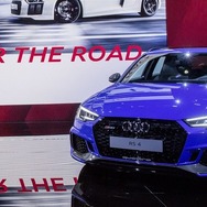 アウディ RS4 アバント 新型