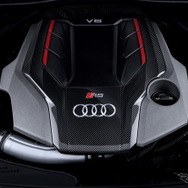 アウディ RS4 アバント 新型