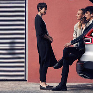 XC40 ティザーショット