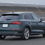 アウディSQ5