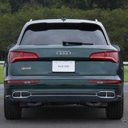 アウディSQ5