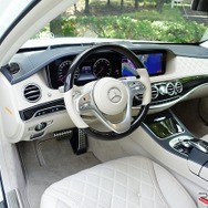 メルセデスベンツ S560