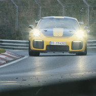 911 GT2 RS ニュル最速動画