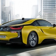 BMW i8 プロトニック フローズン イエロー