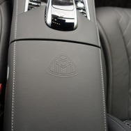 メルセデス マイバッハ S560