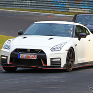 日産 GT-R NISMO 改良新型　スクープ写真