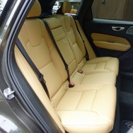 ボルボ XC60 T5 Inscription