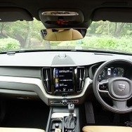 ボルボ XC60 T5 Inscription
