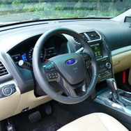 フォード エクスプローラー XLT EcoBoost