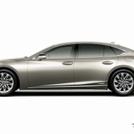 レクサス LS500h バージョンL（ソニックチタニウム）
