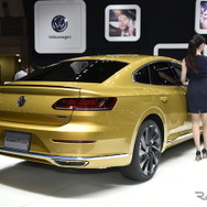 VWアルテオンRライン・アドバンス（東京モーターショー2017）