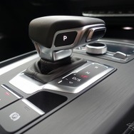 アウディ Q5