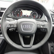 アウディ Q5