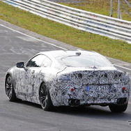 BMW M8 スクープ写真
