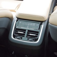 ボルボ XC60 T5 Inscription