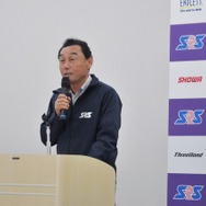 SRS-F 校長の中嶋悟氏