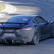 ポルシェ 718ケイマン GT4 スクープ写真
