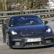 ポルシェ 718ケイマン GT4 スクープ写真