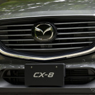 マツダ CX-8