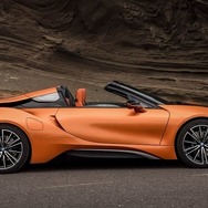 BMW i8ロードスター