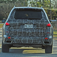 BMW X7 スクープ写真
